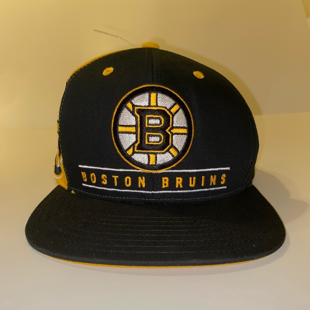 Boston Bruins Black/Yellow Old School Snap Back